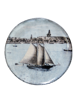 Fishing Schooner Saucer