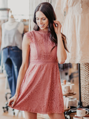 Calla Lace Sleeveless Dress