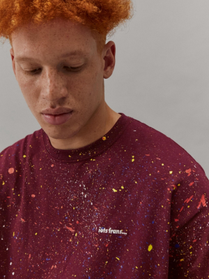 Iets Frans… Unisex Burgundy Paint Splatter T-shirt