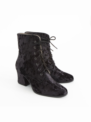 Mox Crushed Velvet Boot In Black