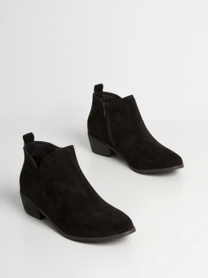 Down-to-earth Darling Ankle Boot