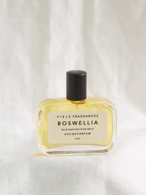 Capsule // Fiele Boswellia