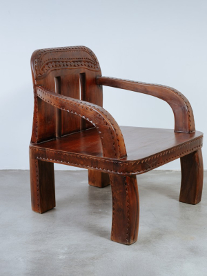 Carved Ezequiel Lounge Chair