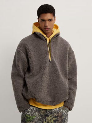 Pouch Pocket Fleece Sweatshirt