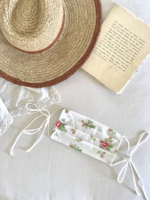 Gardenia Face Mask  In Vintage Florals