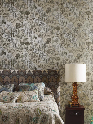 Aravali Wallpaper In Gilver By Matthew Williamson For Osborne & Little