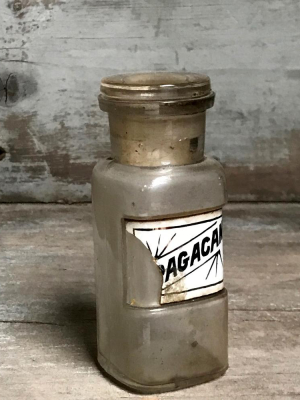 19th Century Small Apothecary Bottle With Removable Top