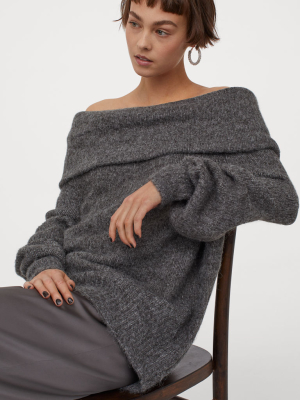 Off-the-shoulder Sweater