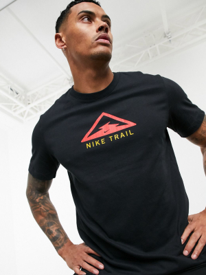 Nike Running Trail Logo T-shirt In Black