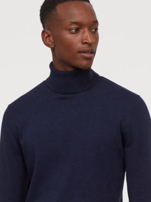 Fine-knit Turtleneck Sweater