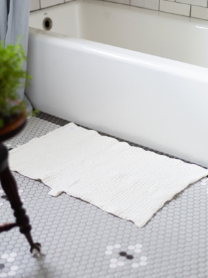 White Big Waffle Bath Mat