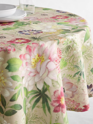 La Vie En Rose Round Tablecloth