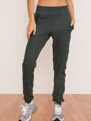 Thyme Jogger
