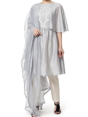 Embroidered Kurta With Kaftan Sleeves