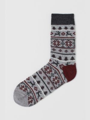 Knit Socks With Pattern