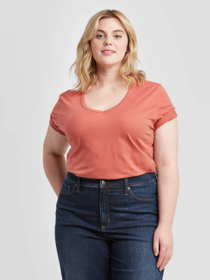 Women's Plus Size Short Sleeve V-neck Slim Fit T-shirt - Ava & Viv™