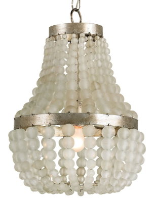 Petit Chanteuse Chandelier