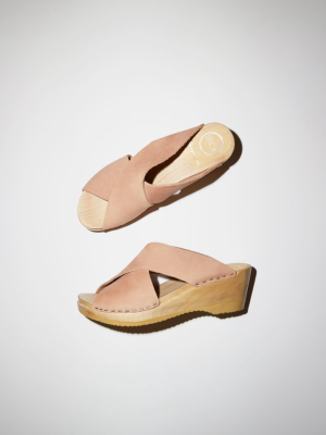 No.6 Frida Clog On Mid Wedge In Pink Sand