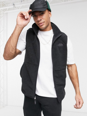 The North Face Dunraven Sherpa Vest In Black