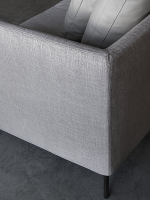 Delta 175 Sofa