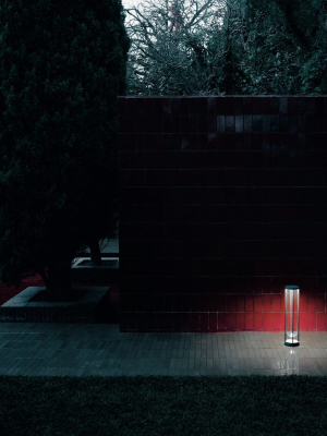 In Vitro Bollard Model 2 - Outdoor Lighting In Various Colors