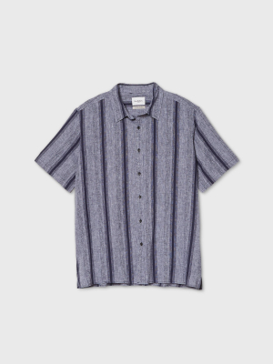 Men's Big & Tall Checked Standard Fit Short Sleeve Novelty Button-down Shirt - Goodfellow & Co™ Xavier Navy