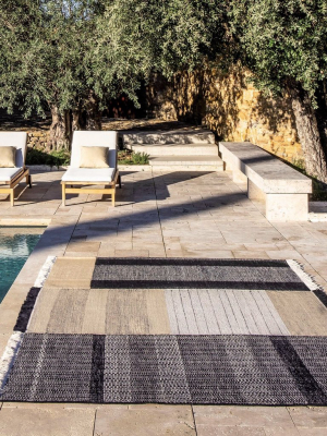 Tres Outdoor Rug