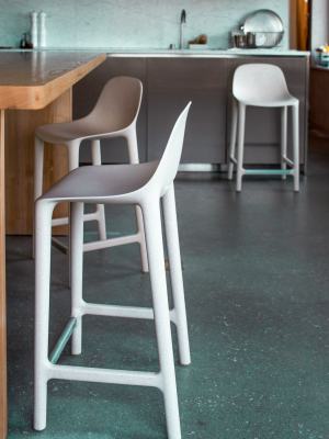 Broom 24 Counter Stool