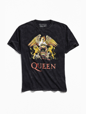 Queen Crest Tee