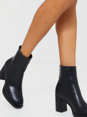 Black Slight Platform Basic Heeled Ankle Boots