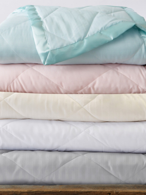 Home Fashion Designs Lightweight Down Alternative Quilted Blanket