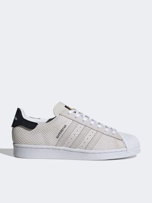 Adidas Originals Superstar Trainers In Chalk