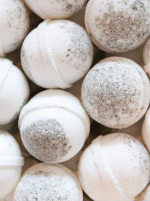 Bath Bomb | Seaweed & Sea Salt | Old Whaling Co.