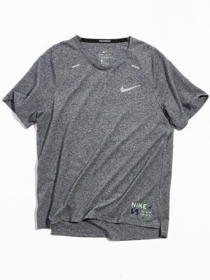 Nike Rise 365 Tee