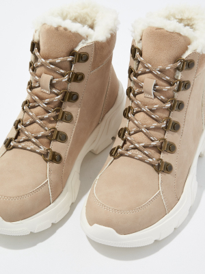 Ae Hiker High Top Sneaker