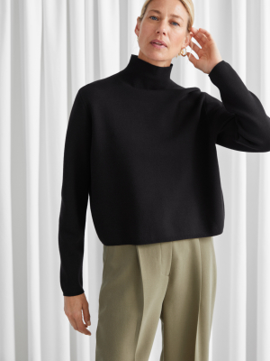 Cropped Relaxed Fit Turtleneck