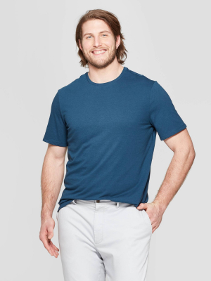 Men's Big & Tall Standard Fit Short Sleeve Crew T-shirt - Goodfellow & Co™