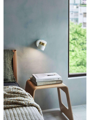 Ling Wall Lamp