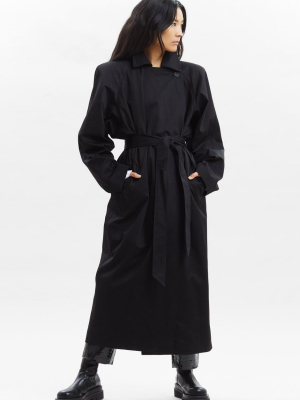 Woven Box Shoulder Trench In Black