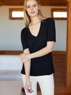 Luxe Emerson T - Black Linen