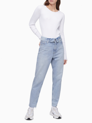 Tapered Fit Light Wash Denim Mom Jeans