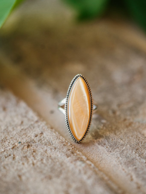 Eliana Ring | Yellow Mother Of Pearl