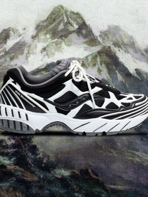 Saucony X White Mountaineering Grid Web - Black/white