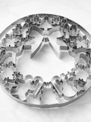 Giant Wreath Cookie Cutter Plaque