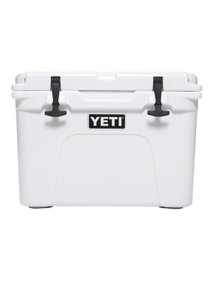 Yeti Coolers Tundra 35 White