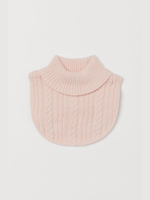 Cable-knit Turtleneck Collar