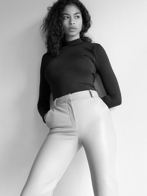 Contour Turtleneck Longsleeve Bodysuit