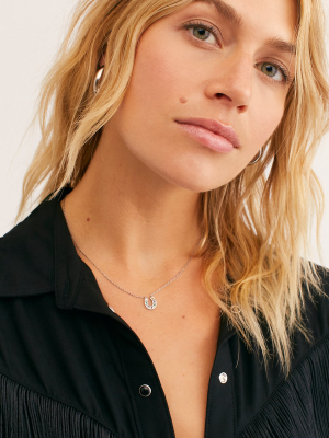 Cara Horseshoe Pendant Necklace