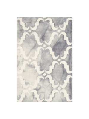 Charleston Quatrefoil Design Area Rug - Safavieh