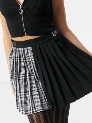 Bershka Pleated Split Pattern Check Skirt In Black